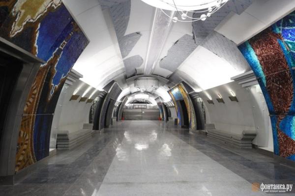 &laquo;Театральная&raquo; и &laquo;Лахта&raquo; породнились через &laquo;Роснефть&raquo;. Как воткнуть метро среди заправок