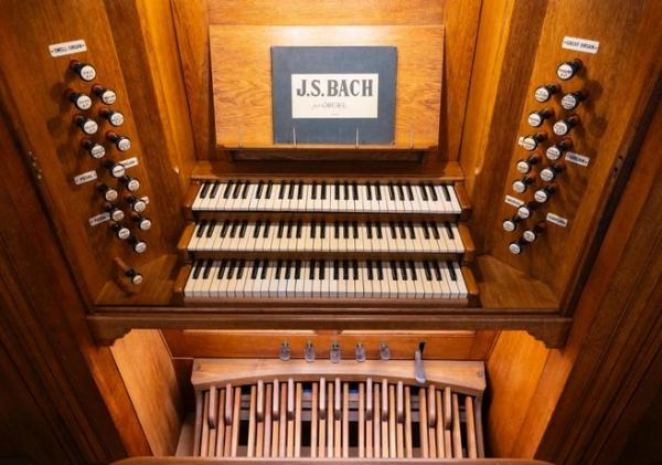 Куда пойти 27 февраля&ndash;1 марта: премьера Фокина в Александринском, разговоры с Могучим и &laquo;Хороводы&raquo; в Мариинке