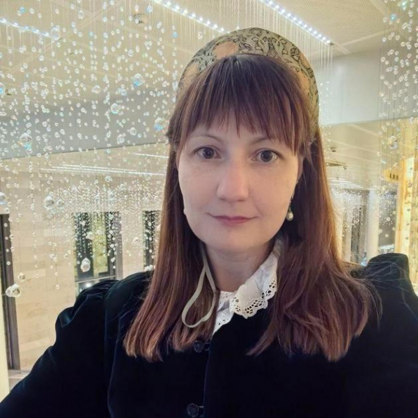 Иностранные вывески запретили, но они никуда не делись. &laquo;Фонтанка&raquo; выяснила почему