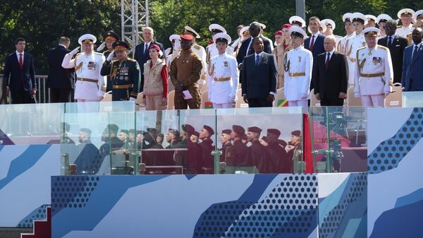 В Петербурге небоскреб "Лахта Центр" включит праздничную подсветку в честь Дня ВМФ России