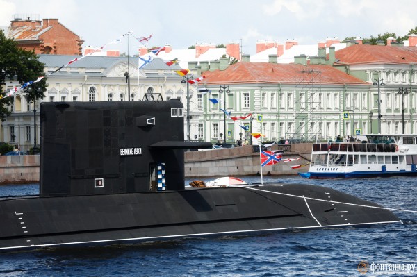 Две кинозвезды и ноль &laquo;вау-эффекта&raquo;. Где, а главное &mdash; что смотреть на параде ВМФ