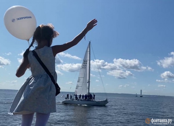 Шойгу слева, а Кронштадт не для всех. Как прошел главный военно-морской парад в Петербурге