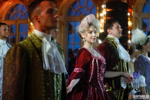 &laquo;Конгресс танцует&raquo;. В Царском Селе отгремел Петровский бал с VIP-гостями из Германии