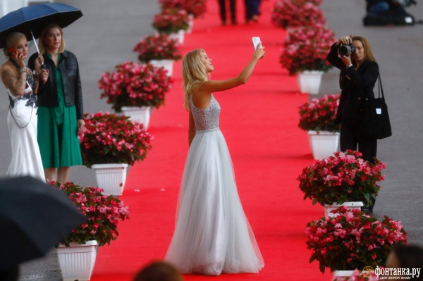 &laquo;Конгресс танцует&raquo;. В Царском Селе отгремел Петровский бал с VIP-гостями из Германии