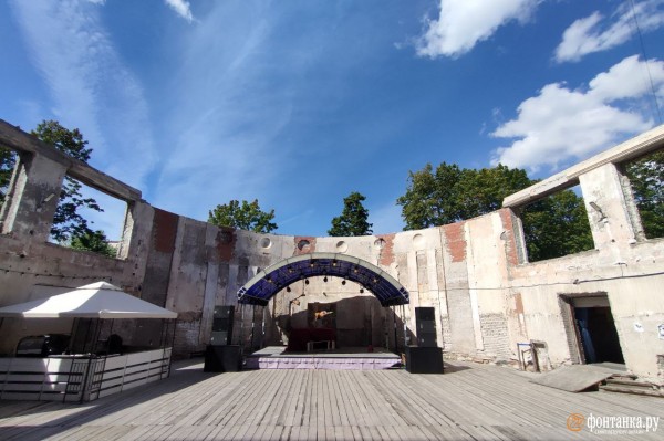 Инженеры вместо айтишников и концерты под открытым небом. Как за два года изменился ДК имени Кирова