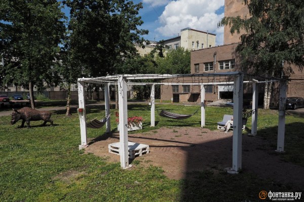 Инженеры вместо айтишников и концерты под открытым небом. Как за два года изменился ДК имени Кирова