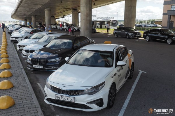 Накопительный эффект. Что изменилось и еще изменится с такси в &laquo;Пулково&raquo;