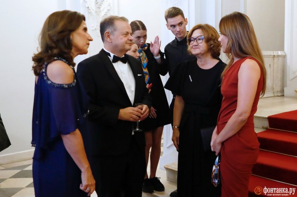 &laquo;Конгресс танцует&raquo;. В Царском Селе отгремел Петровский бал с VIP-гостями из Германии