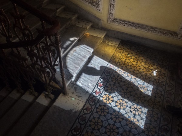 Где найти открытые парадные, витражи и старинную плитку? Шесть карт, созданных петербуржцами