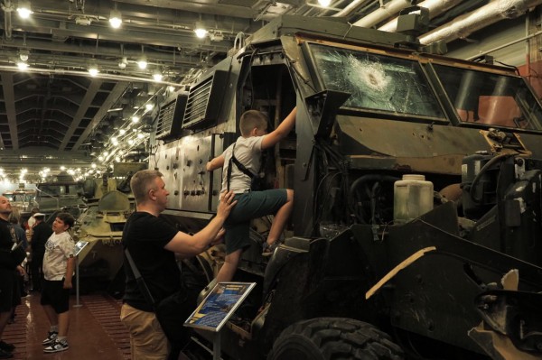 Петербургу показали, в чем сила. Что &laquo;Иван Грен&raquo; привез в рамках агитационно-пропагандистской акции