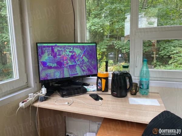 А кувалду припрятали. В Петербурге за могилой Пригожина теперь круглосуточно наблюдает охрана