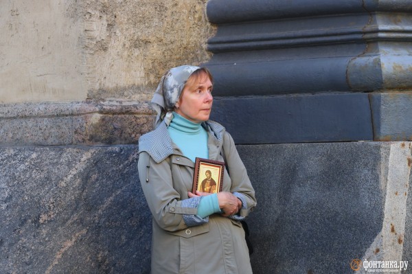 За русских и против Европы. Как в Петербурге ходили крестным ходом