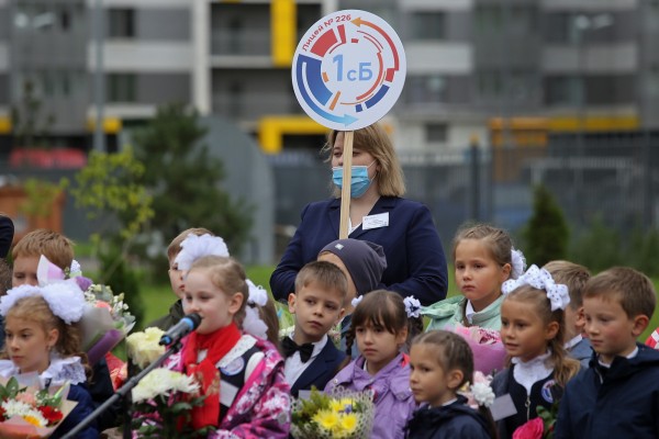 Быть мальчиком снова выгоднее. Сколько стоит собрать ребенка в школу в 2023 году