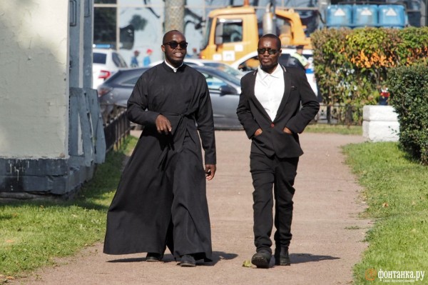 За русских и против Европы. Как в Петербурге ходили крестным ходом