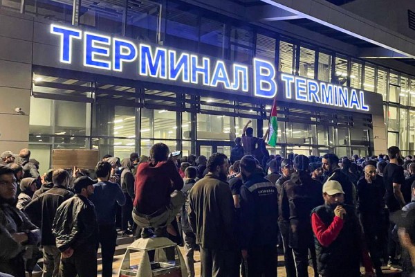 &laquo;Жители Дагестана могли и не видеть ни одного еврея в жизни&raquo;. Политолог Минченко &mdash; о том, кто виноват в беспорядках в аэропорту Махачкалы