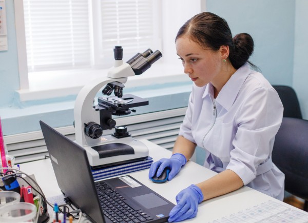 Не навреди. Петербургским больницам прописали цифровую неизвестность за миллиарды рублей