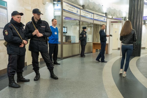 Вошел в метро без носков и купил жетон? Ты потерял интерес к будущему и теперь под подозрением