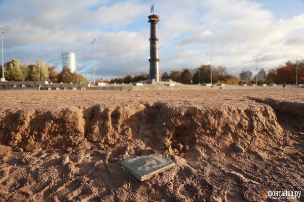 Как выглядит Парк 300-летия в Петербурге после шторма. &laquo;Фонтанка&raquo; узнала, кто и когда приведет его в порядок