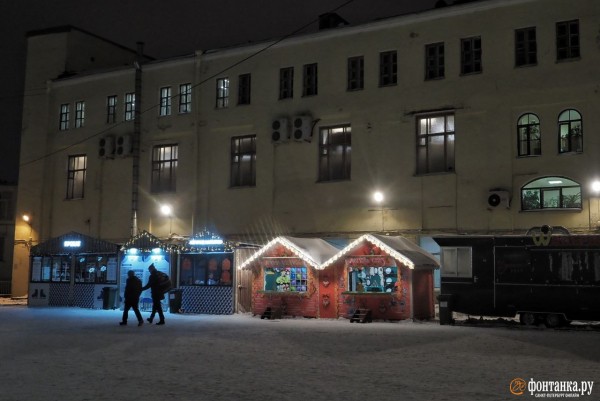 Закупиться подарками и почувствовать атмосферу праздника. Гид по рождественским ярмаркам и базарам Петербурга