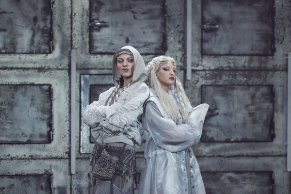 Очень странная зима: рецензия на спектакль &laquo;Айсвилль&raquo; в театре &laquo;Приют комедианта&raquo;