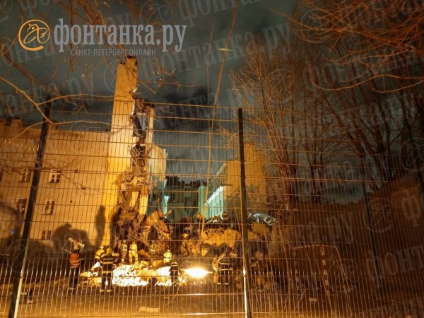 &laquo;А где дом&raquo;? Что рассказывают соседи рухнувшего флигеля на Гороховой