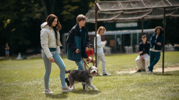 Социальный хоррор: рецензия на фильм &laquo;Холли&raquo;