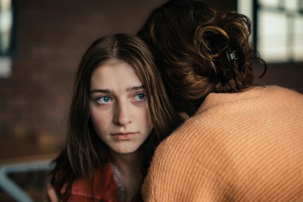 Социальный хоррор: рецензия на фильм &laquo;Холли&raquo;