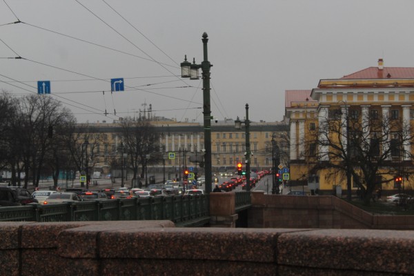 Облачно и ветрено: погода в Петербурге 17 ноября
