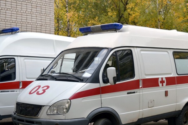 Телеведущий Юрий Николаев попал в больницу с воспалением легких