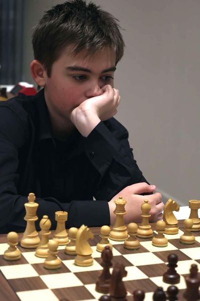 Король на доске: школьник из Москвы стал чемпионом мира