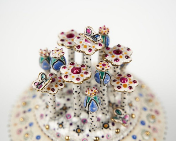 Хочу, чтобы красота пронизывала быт человека: интервью с художником Никитой Макаровым