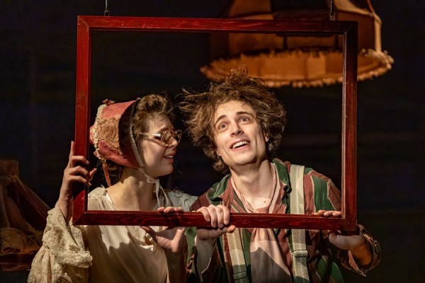 Последний день на Земле: рецензия на спектакль &laquo;Стулья&raquo; в Молодёжном театре на Фонтанке