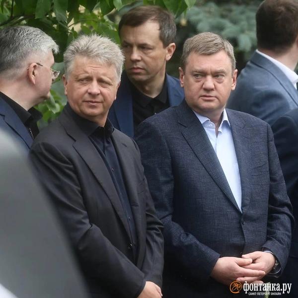 «Честь имею». Как в Петербурге проводили в последний путь Романа Старовойта «Честь имею». Как в Петербурге проводили в последний путь Романа Старовойта