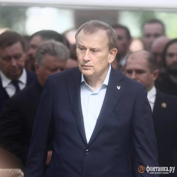 «Честь имею». Как в Петербурге проводили в последний путь Романа Старовойта «Честь имею». Как в Петербурге проводили в последний путь Романа Старовойта