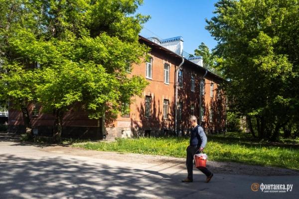 Жители Фарфоровского поста недовольны деньгами за свое жилье. Какую компенсацию сулят расселенным ради ВСМ домам