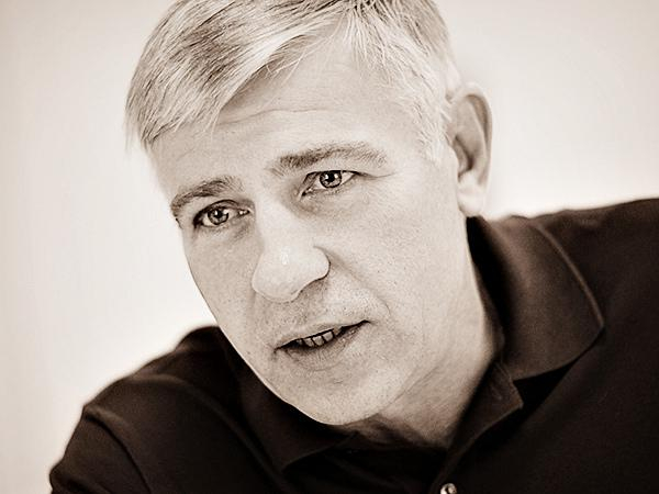 &laquo;Имеет ноги &mdash; может убежать&raquo;. Романтика и максимализм СК на Васильевском