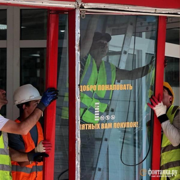 &laquo;Макси Сопот&raquo; не вписался в габариты. Почему сносят популярный ТЦ на Васильевском острове