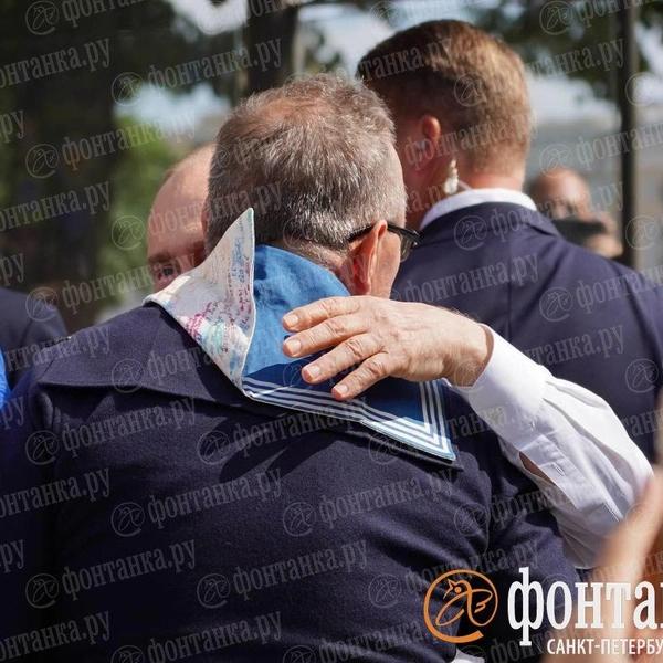 Вот к нам и вернулся 2007-й. Петербург отмечает День ВМФ без размаха последних лет 