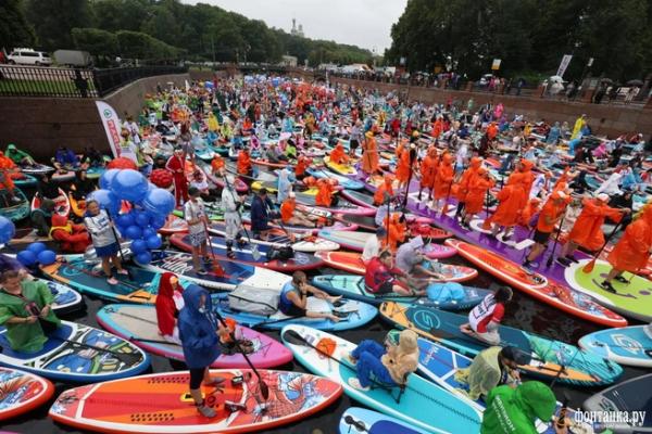 &laquo;Фонтанка SUP &mdash; 2025&raquo;. Лучшие кадры юбилейного фестиваля &mdash; ищите себя на фото и видео