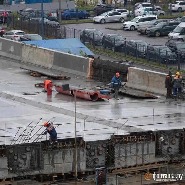 &laquo;40 лет никто этого не делал&raquo;. Как строят Большой Смоленский мост 