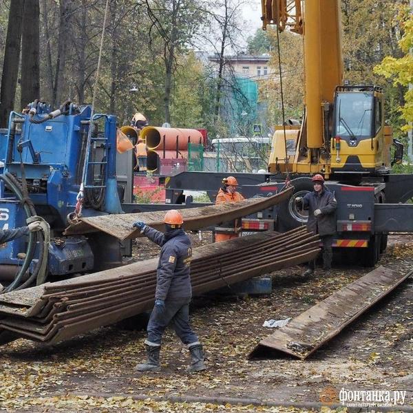 Подземная угроза. Чью халатность следствие разглядело в яме у &laquo;Лесной&raquo;
