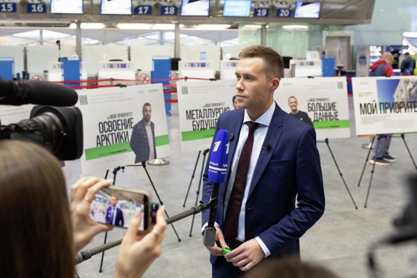 Выставка об ученых Петербургского Политеха открылась в аэропорту "Пулково"