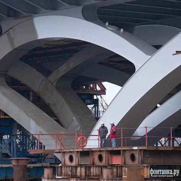 &laquo;40 лет никто этого не делал&raquo;. Как строят Большой Смоленский мост 