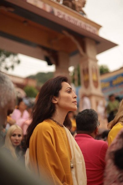 Индуистский храм размером с Кремль: Сати Казанова прокомментировала слухи о планах построить мандир