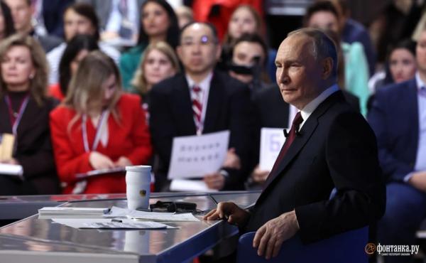 &laquo;Мы думали о будущем&raquo;: главные тезисы Путина с прямой линии &mdash; об Украине, экономике и вызовах