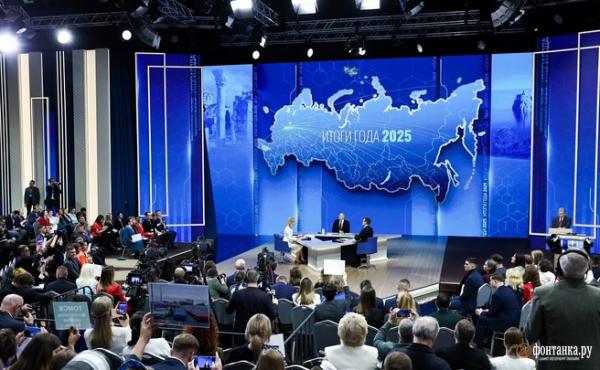 &laquo;Мы думали о будущем&raquo;: главные тезисы Путина с прямой линии &mdash; об Украине, экономике и вызовах