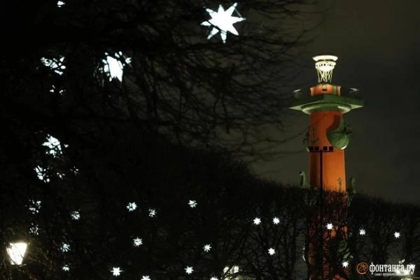 Гуляем по новогоднему Петербургу с &laquo;Фонтанкой&raquo;