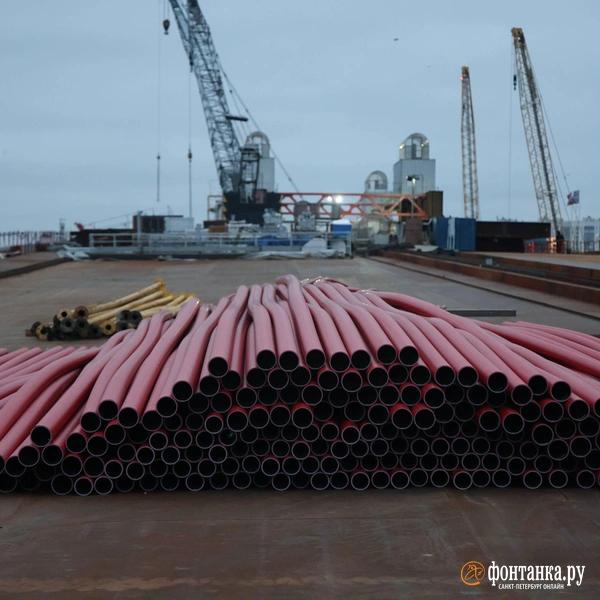 Два моста у одной реки. Кто построит переправы через Неву