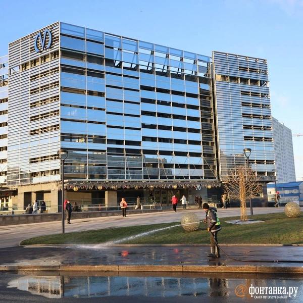 &laquo;Вы из какой организации?&raquo; &mdash; &laquo;Юго-Запад&raquo;. Как Петербург получил две новые станции метро