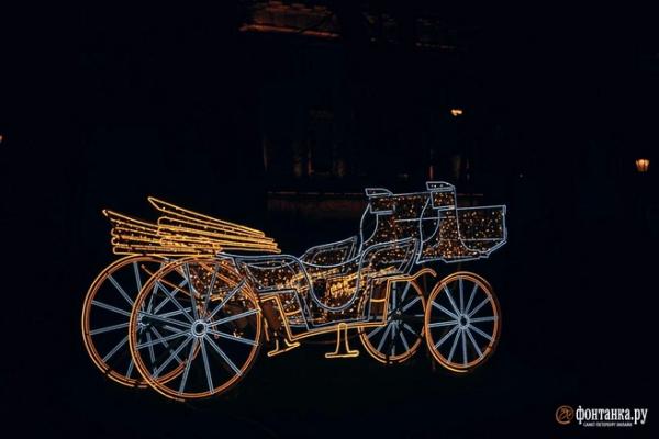 Гуляем по новогоднему Петербургу с &laquo;Фонтанкой&raquo;